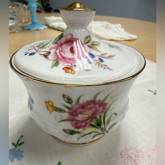 Queen’s Other - Vintage Queens Fine Bone China Floral Sugar or Trinket Bowl with Lid Vintage